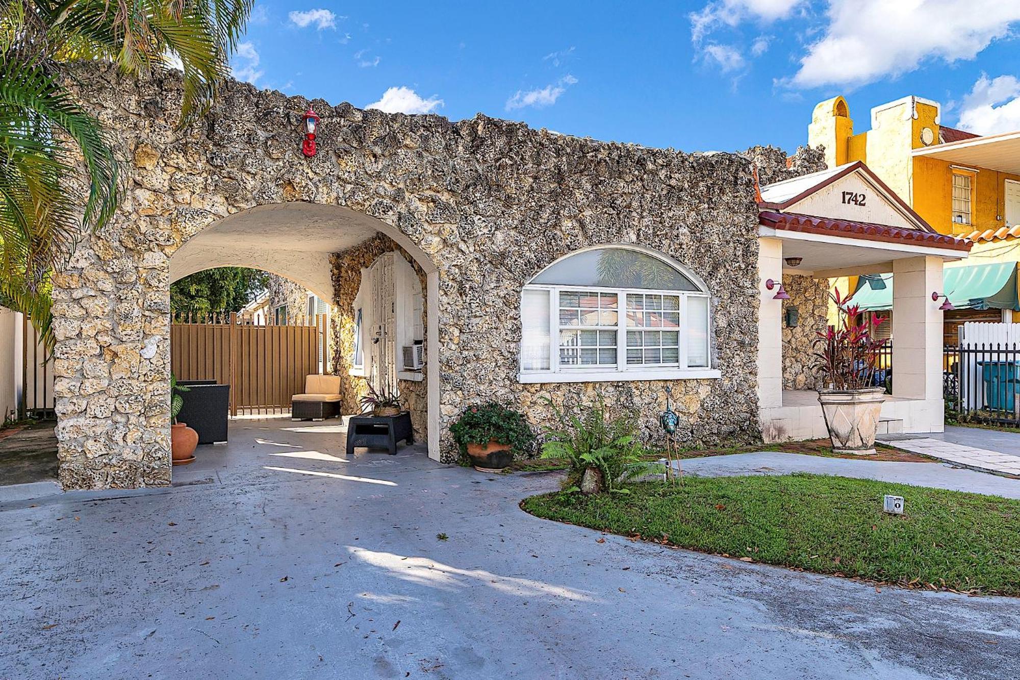 Coral Suite Close To Little Havana Miami Exterior photo