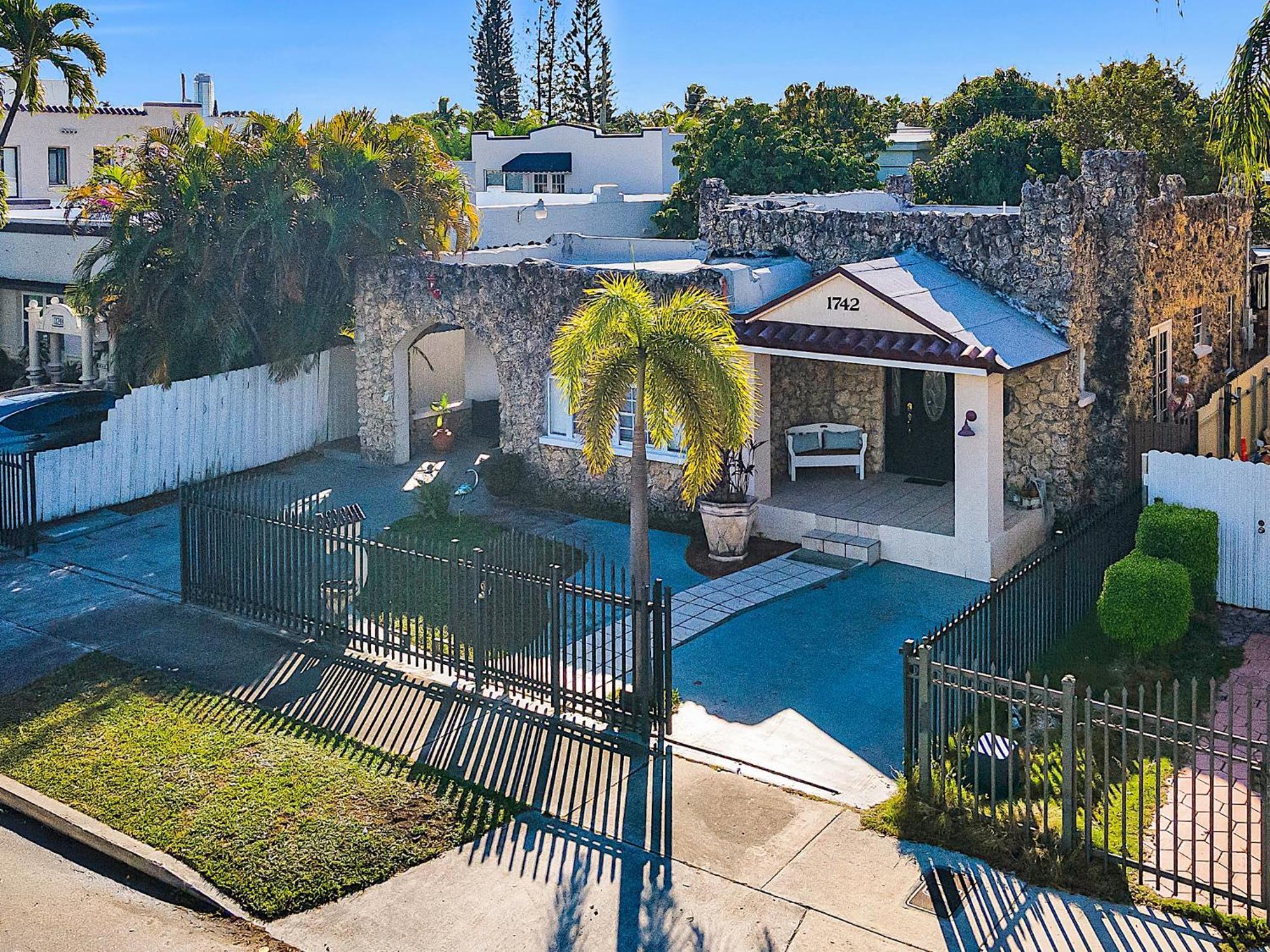 Coral Suite Close To Little Havana Miami Exterior photo