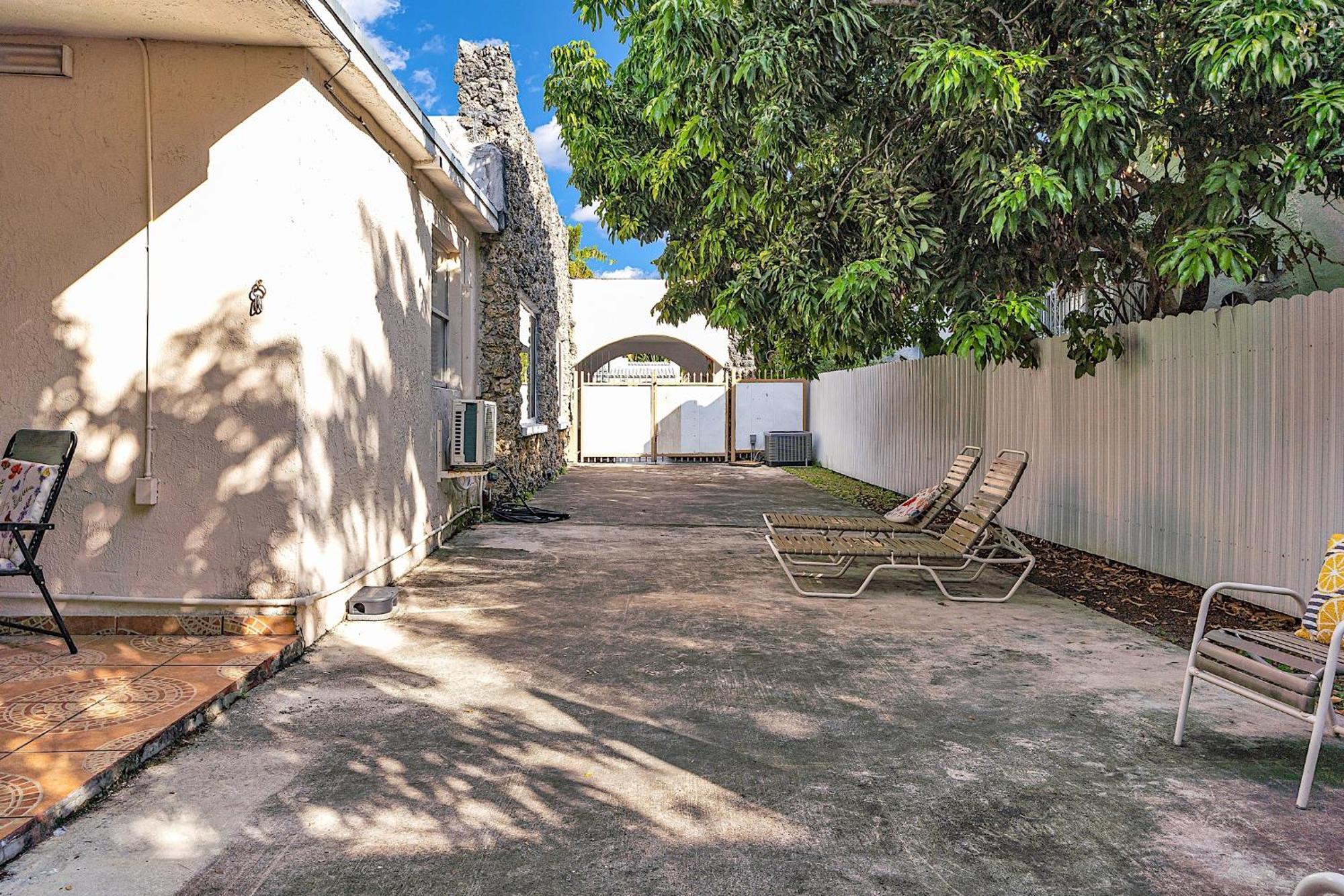 Coral Suite Close To Little Havana Miami Exterior photo