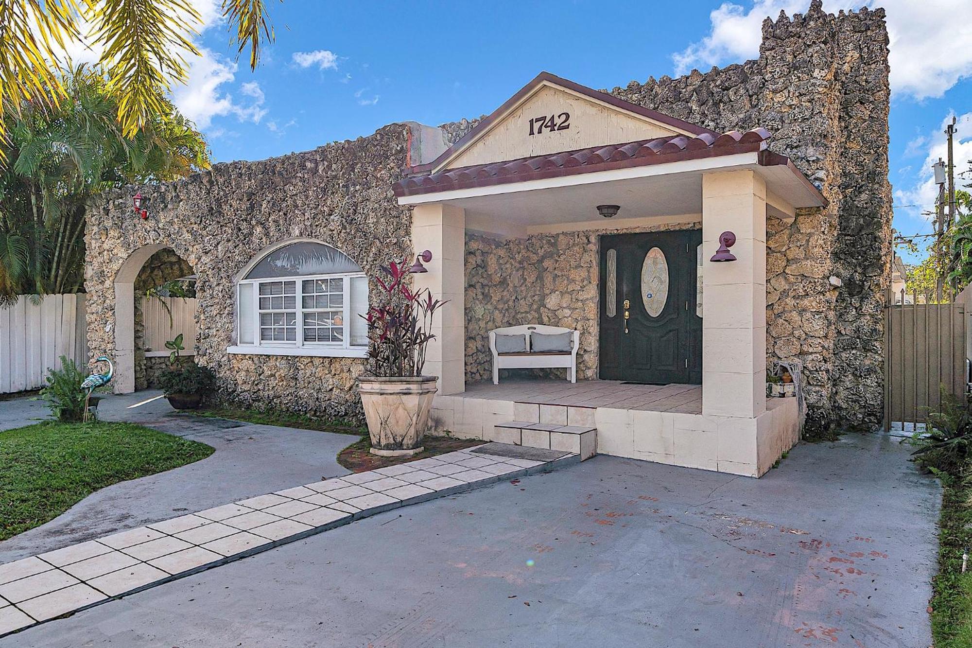 Coral Suite Close To Little Havana Miami Exterior photo