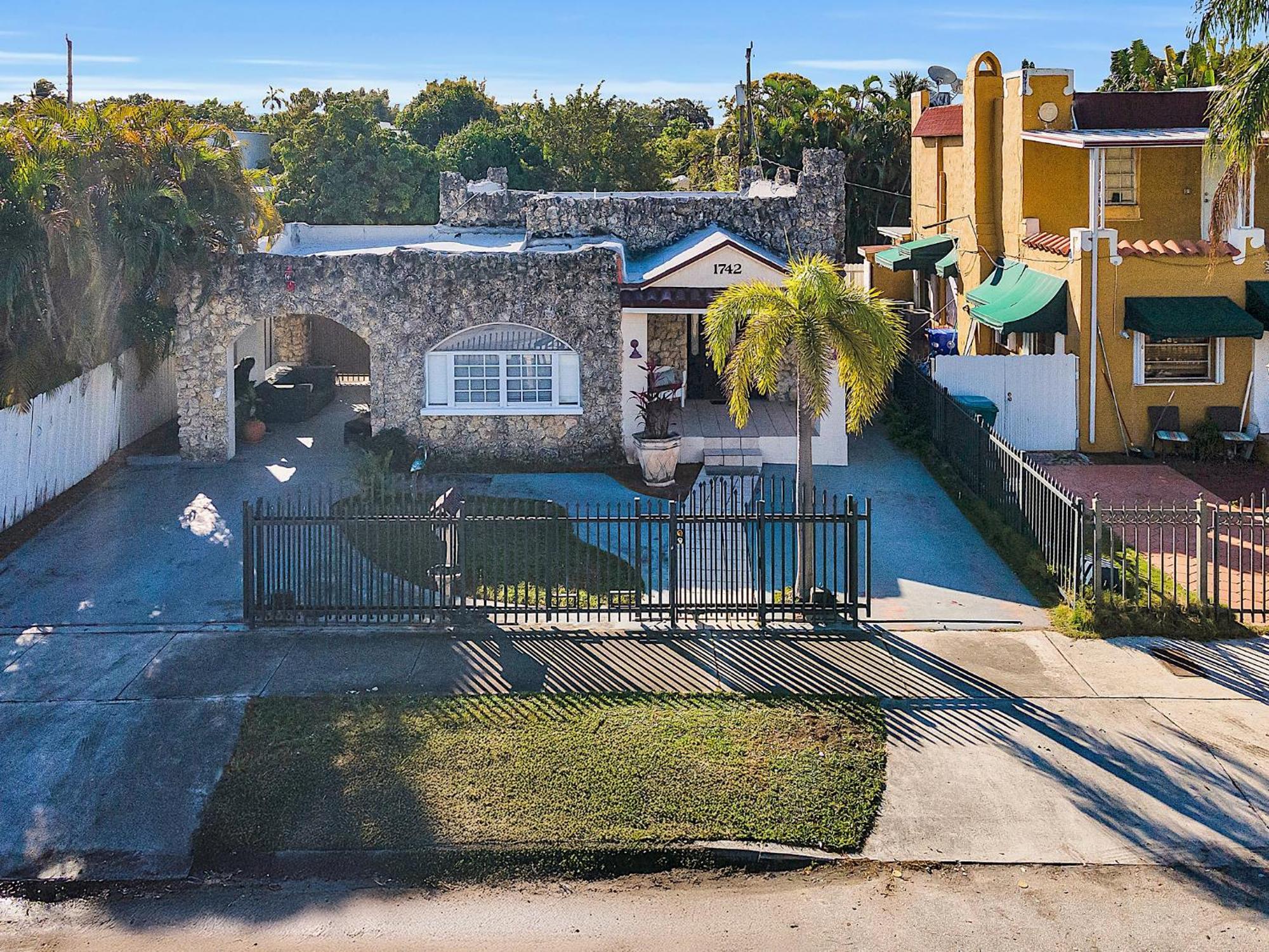 Coral Suite Close To Little Havana Miami Exterior photo