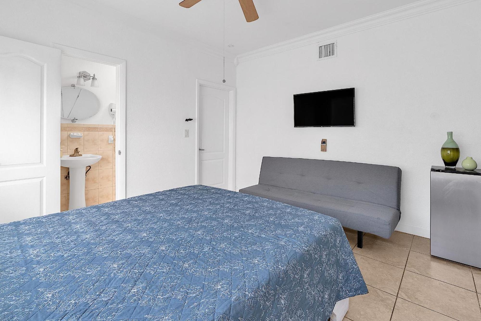 Coral Suite Close To Little Havana Miami Exterior photo